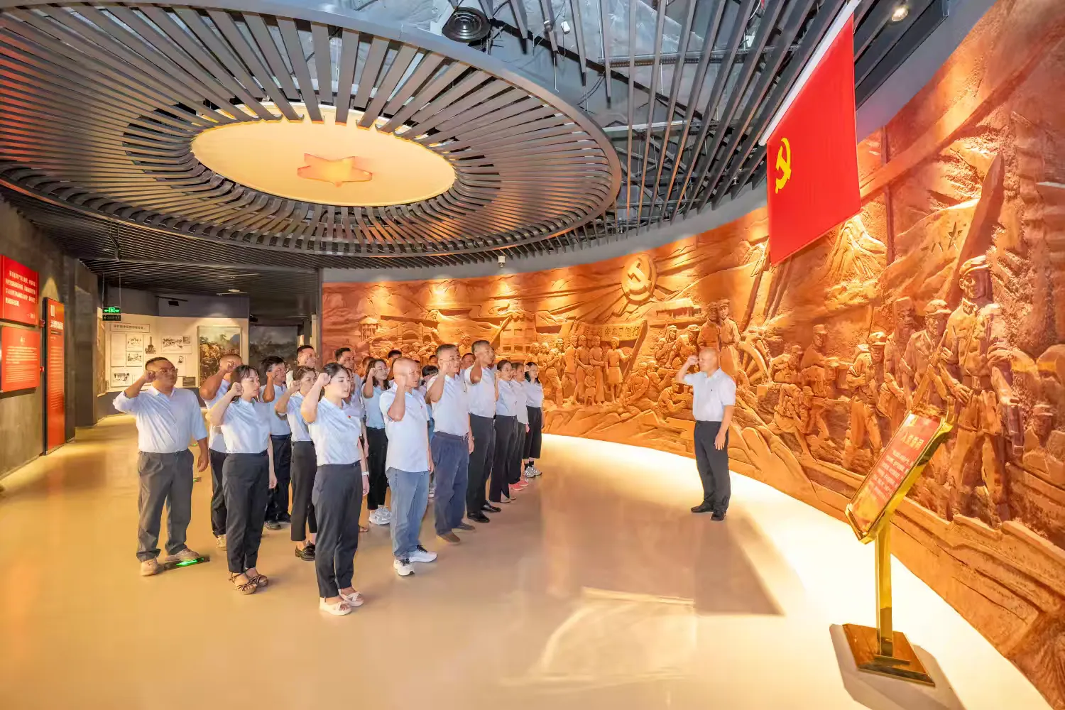 市环发公司开展“迎七一 强党性 建新功”主题党日活动(图3)